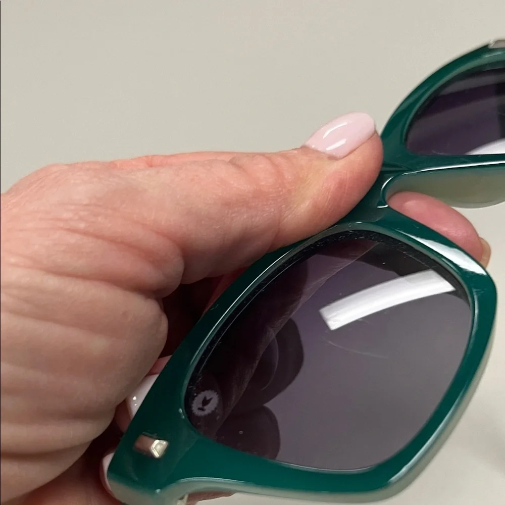 Knockaround stylish green